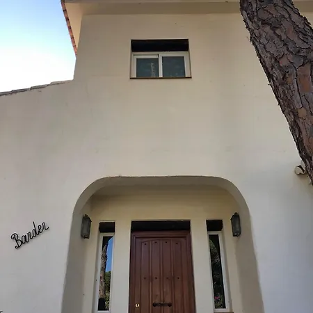 Vila Beautiful 3-Bed Villa In Mijas Calahonda Mijas