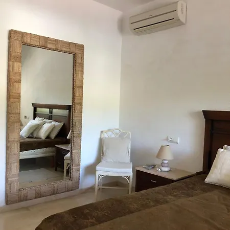 Beautiful 3-Bed Villa In Mijas Calahonda Mijas