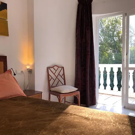 Beautiful 3-Bed Villa In Mijas Calahonda Vila *