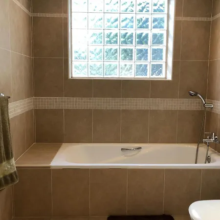 Beautiful 3-Bed Villa In Mijas Calahonda Vila Mijas